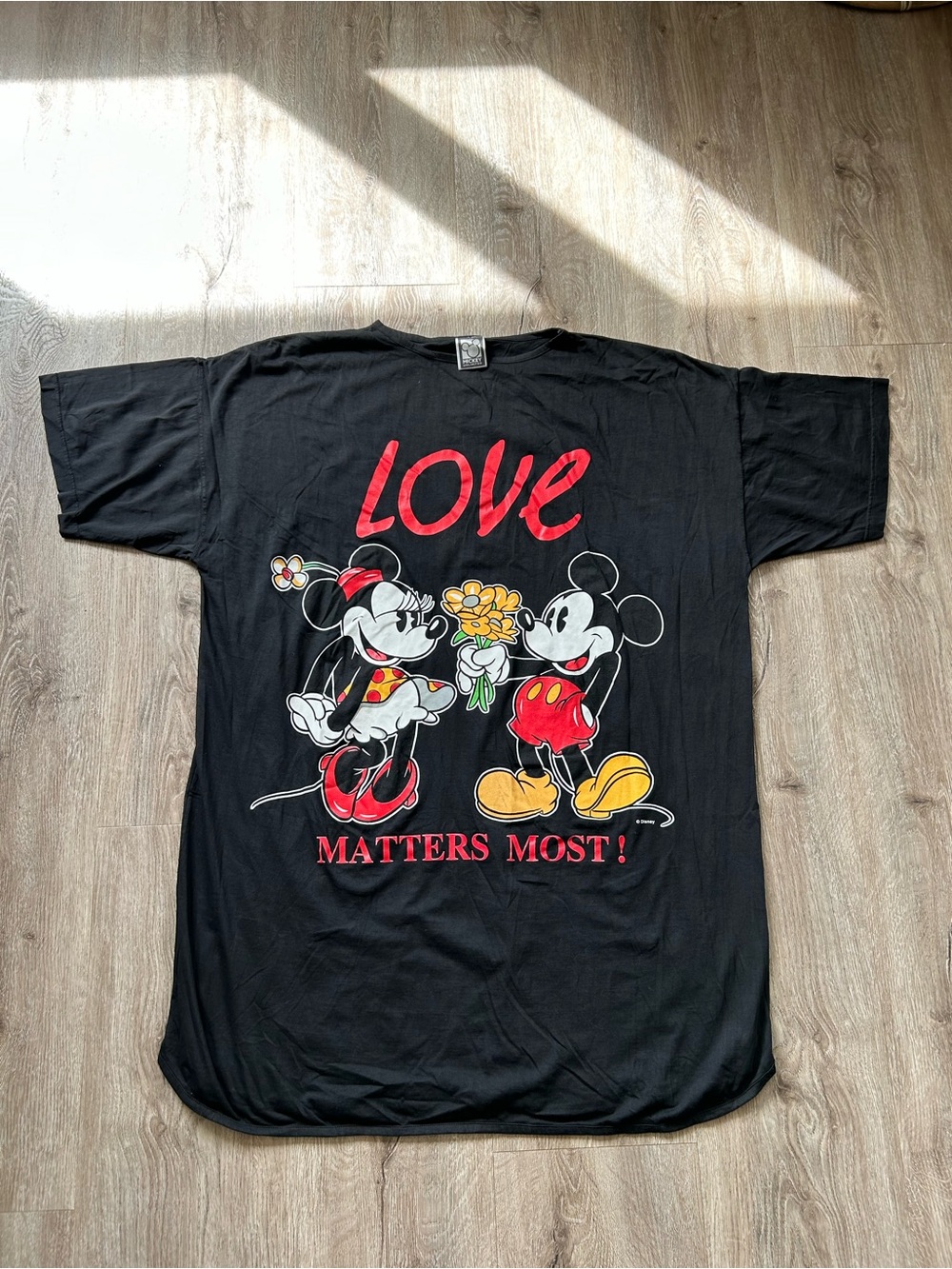 Vtg Black Disney Graphic Sleep T-Shirt— 'Love Matters Most' with Mickey & Minnie